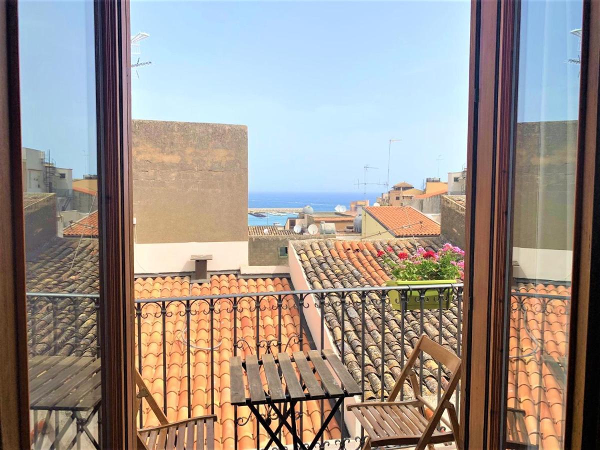 Badia Rooms & Breakfast Castellammare del Golfo Exteriör bild