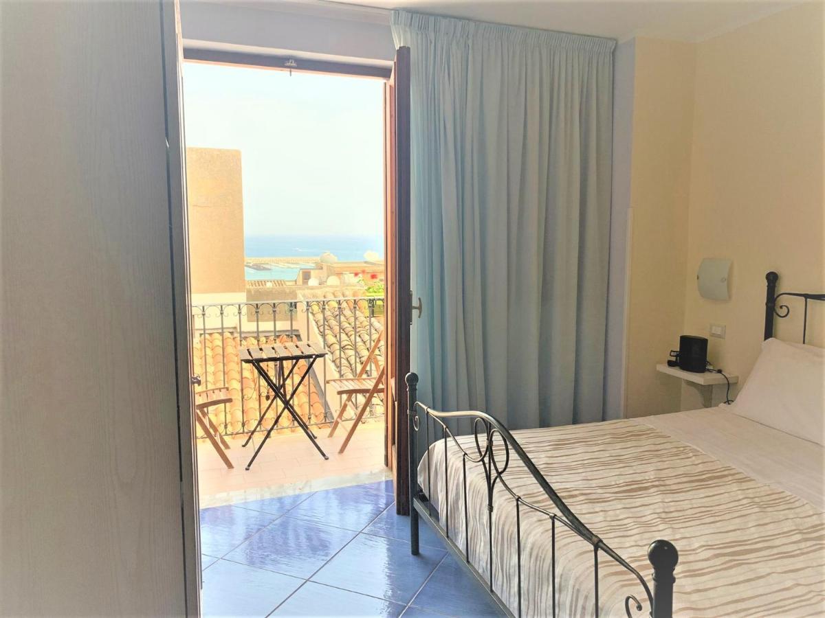 Badia Rooms & Breakfast Castellammare del Golfo Exteriör bild