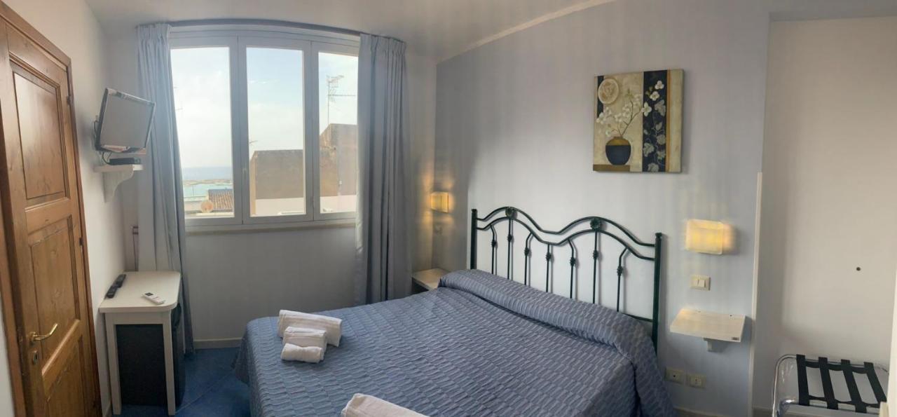 Badia Rooms & Breakfast Castellammare del Golfo Exteriör bild