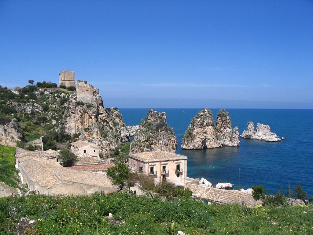Badia Rooms & Breakfast Castellammare del Golfo Exteriör bild