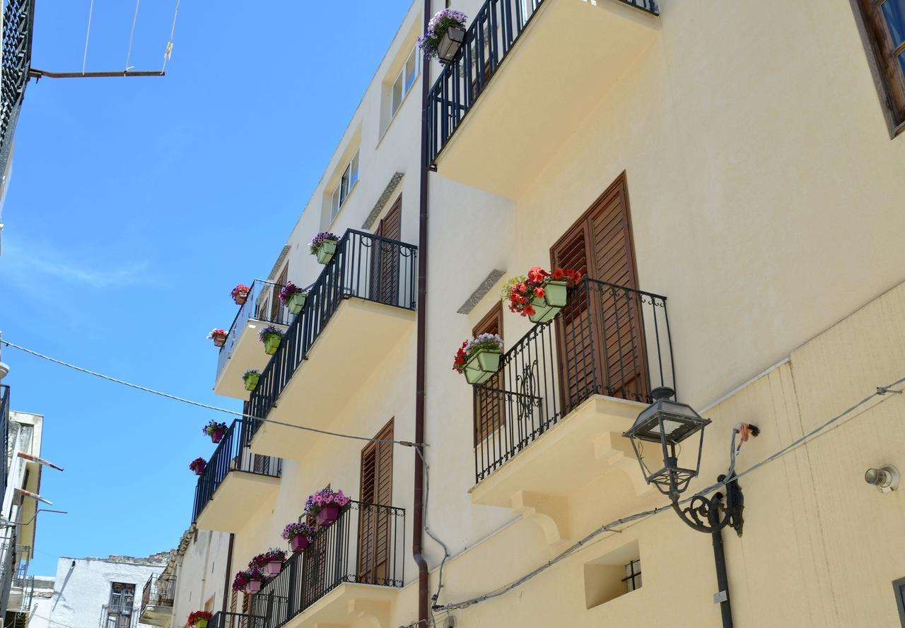 Badia Rooms & Breakfast Castellammare del Golfo Exteriör bild