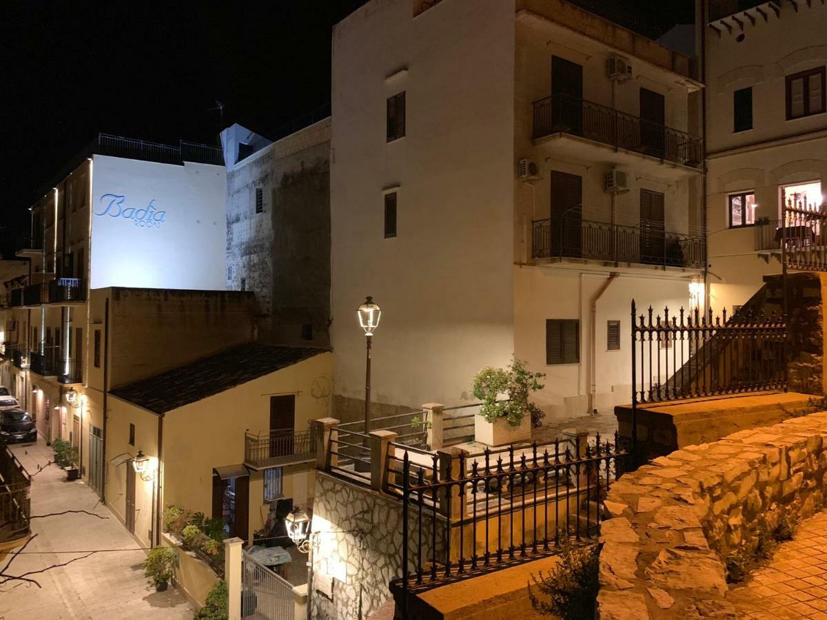 Badia Rooms & Breakfast Castellammare del Golfo Exteriör bild